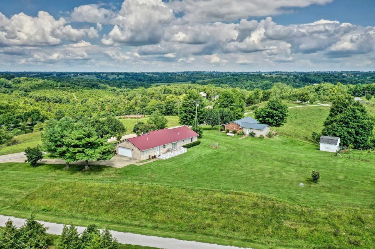 Villa Charming Williamstown Retreat With Private Yard Exterior foto